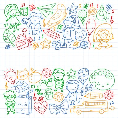 Okul eşyalarıyla vektör deseni. Çevrimiçi internet eğitimi, e-öğrenme.