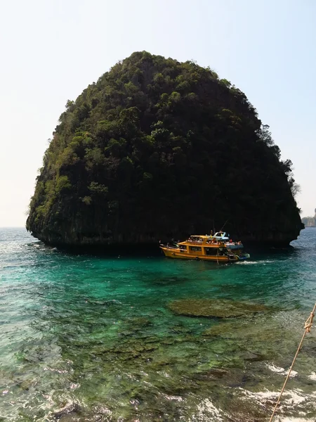 Maya bay phi phi leh island, Tajlandia — Zdjęcie stockowe