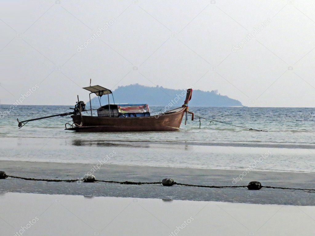 Phi Phi Island - Traditional longtail boat, Erawan Palm Resort Thailand