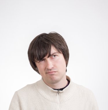 Genç adam duyguları ifade etme