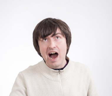 Genç adam duyguları ifade etme