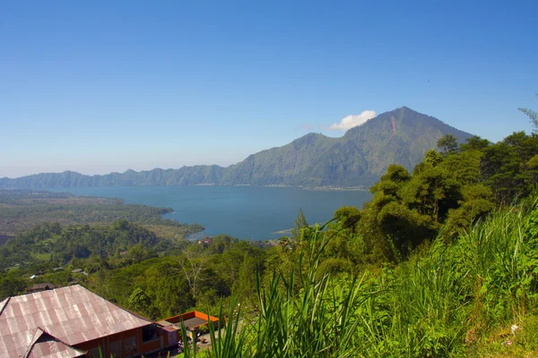 Vulcano Batur nel giorno del sole — Foto Stock