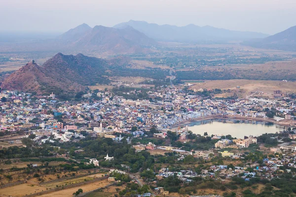 Letecký pohled na Pushkar, Rajasthan, Indie — Stock fotografie