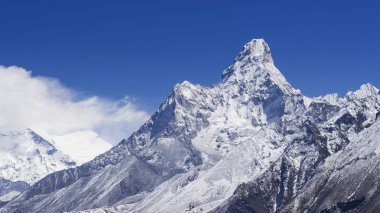 Nepal Himalaya Dağı Ama Dablam