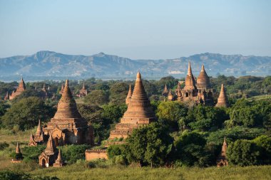 Eski Bagan, Myanmar 'daki Budist tapınakları ve pagodaları (Burma).