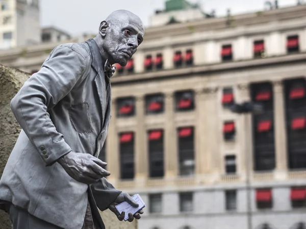 Artista de rua se apresentando no centro de São Paulo, Brasil — Fotografia de Stock