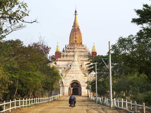 Ancient Temple Ananda w Bagan, Myanmar (Birmie) — Zdjęcie stockowe