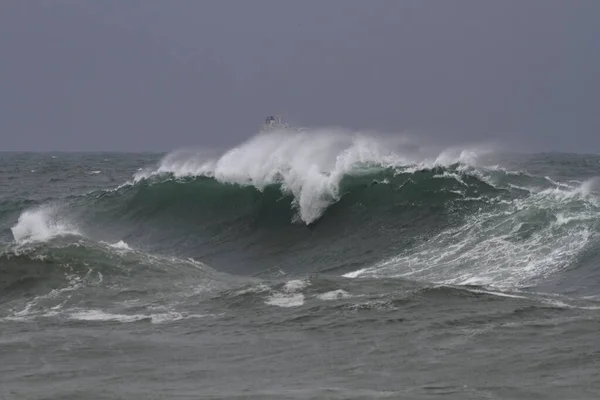 Onde Venteuse Dans Après Midi Orageux Voyant Navire Horizon — Photo