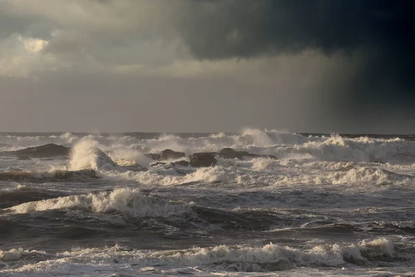 Dramático Mar Tempestuoso Costa Norte Portugal — Fotografia de Stock