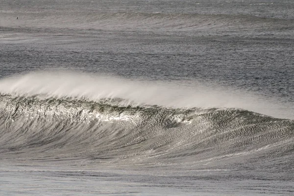 Grande Vague Déferlante Avec Aérosol Près Mur Nord Port Leixoes — Photo