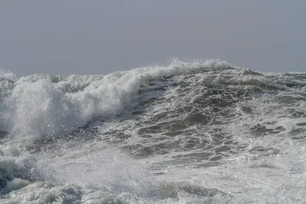 Onda Tempestosa Che Schianta Costa Del Portogallo Settentrionale — Foto Stock