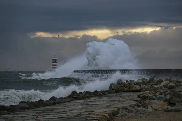 Big Sea Wave Splash Dusk Douro River Mouth North Portugal — Stock Photo, Image