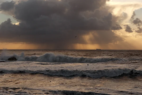 Pluie au coucher du soleil — Photo