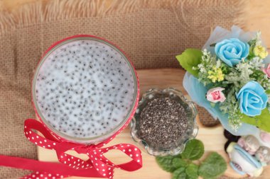 Chia tohum için sağlık lezzetli sütlü.