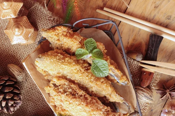 Shishamo frito con sause es un delicioso . — Foto de Stock