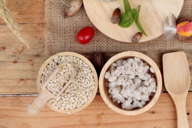 Süt ve sağlık lezzetli için pişmiş arpa