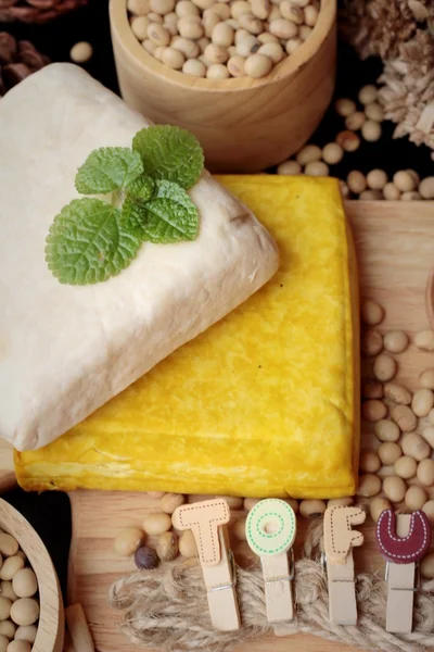 Tofu och sojabönor är gott — Stockfoto