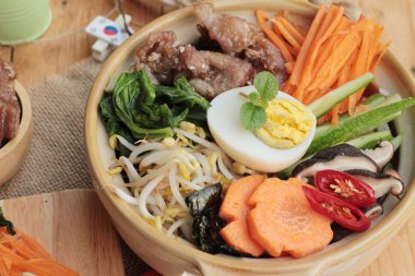 Bibimbap Kore gıda lezzetlidir.