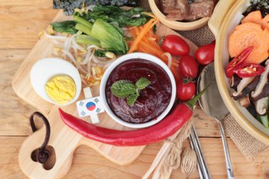 Bibimbap Kore gıda lezzetlidir.