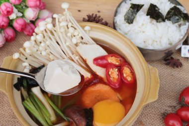 Kore tofu çorba lezzetli yapmak