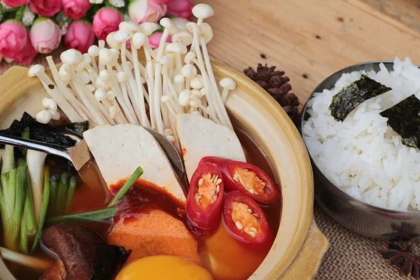 Kore tofu çorba lezzetli yapmak — Stok fotoğraf