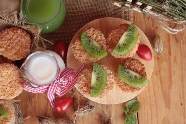 Taze sütlü kivi kek bir harika