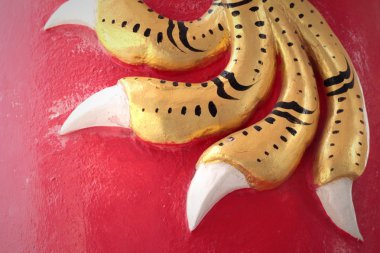 Ejderha heykeli doku Tapınak.