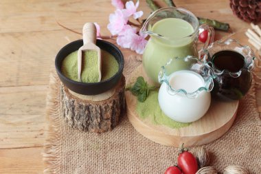 Matcha yeşil çay ve yeşil çay tozu