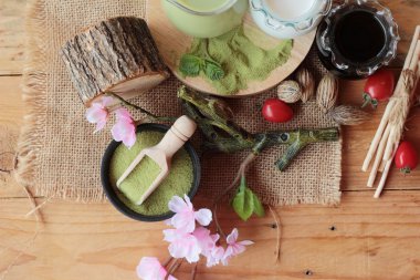 Matcha yeşil çay ve yeşil çay tozu