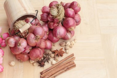 soğancık - Asya kırmızı soğan yemek