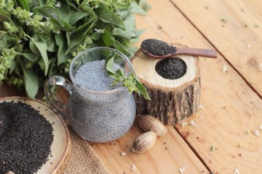 Fesleğen tohumu fiber içecek ve ham tohum için.