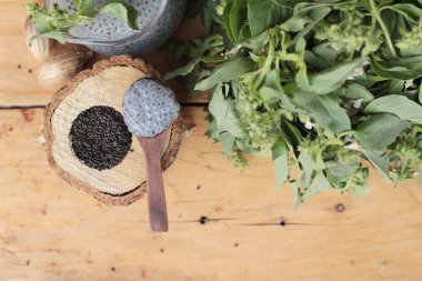 Fesleğen tohumu fiber içecek ve ham tohum için.