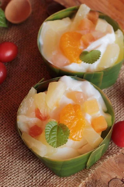 Mix fruit salad topping on tofu milk. — Stock Photo, Image