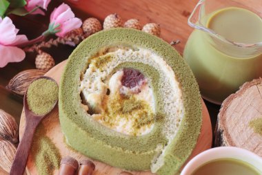 Yeşil çay pasta rulo ve matcha yeşil çay