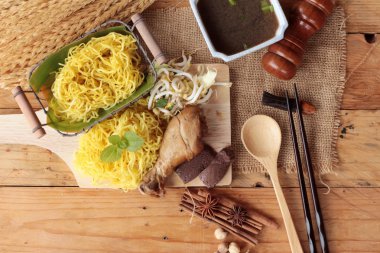 Sebze ve çorba lezzetli tavuk şehriye