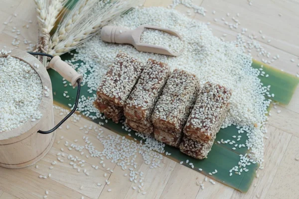 Sobremesas gergelim e sementes de gergelim é delicioso . — Fotografia de Stock