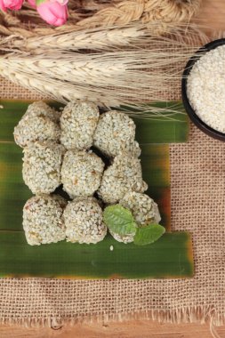 Tatlılar susam ve susam lezzetli