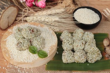 Tatlılar susam ve susam lezzetli