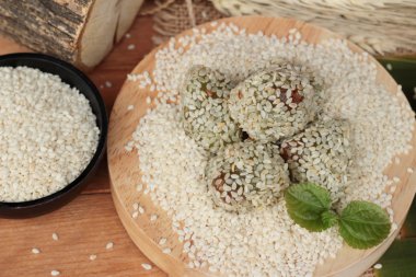 Tatlılar susam ve susam lezzetli