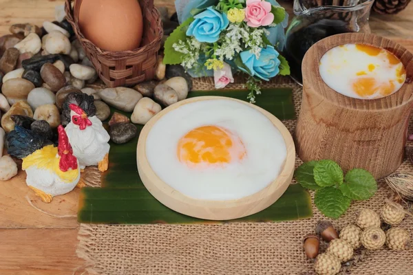 L'uovo Onsen o l'uovo sodo è delizioso — Foto Stock