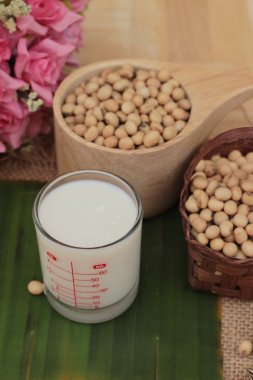 Soya sütü soya tohumu ile lezzetlidir