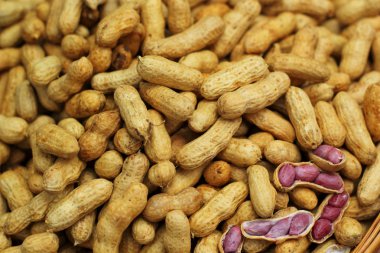 piyasada haşlanmış fıstık