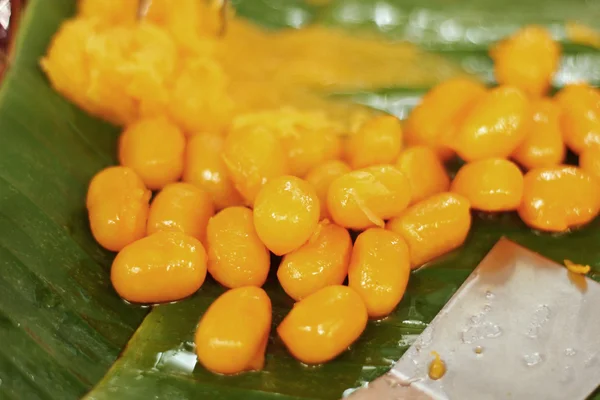 Jaunes d'oeuf d'or dessert de la Thaïlande — Photo