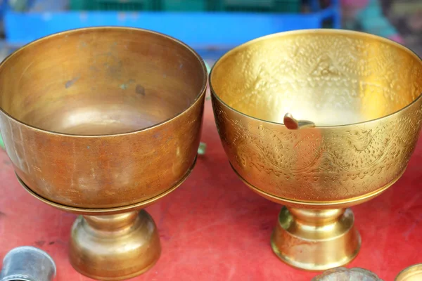 Bowl vintage copper for sold — Stock Photo, Image