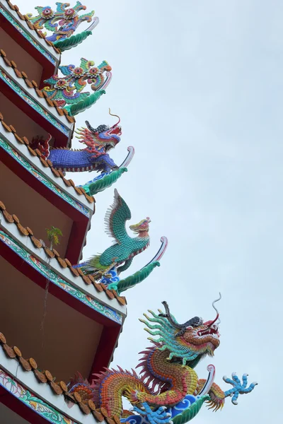 Dragons in the temple with sky — Stock Photo, Image