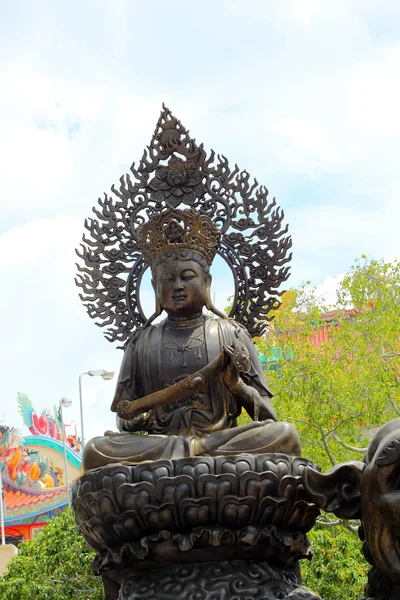 Boeddha standbeeld van Chinees — Stockfoto