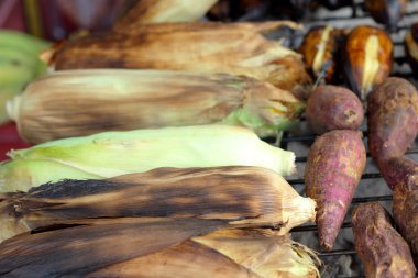 taze mısır ızgara