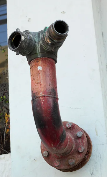 Manguera de fuego río - viejo rojo — Foto de Stock