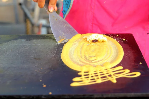 Pfannkuchen-Snack auf dem Markt — Stockfoto