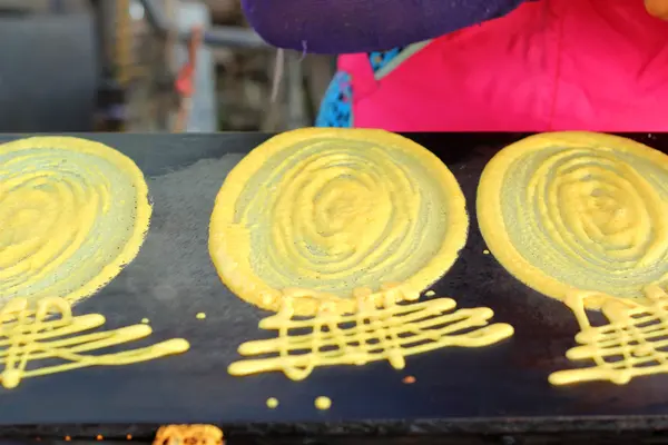 Pannenkoek snack in de markt — Stockfoto